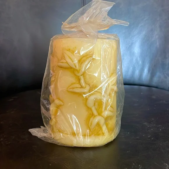 Artisan Panda Candle - Picture 4 of 4